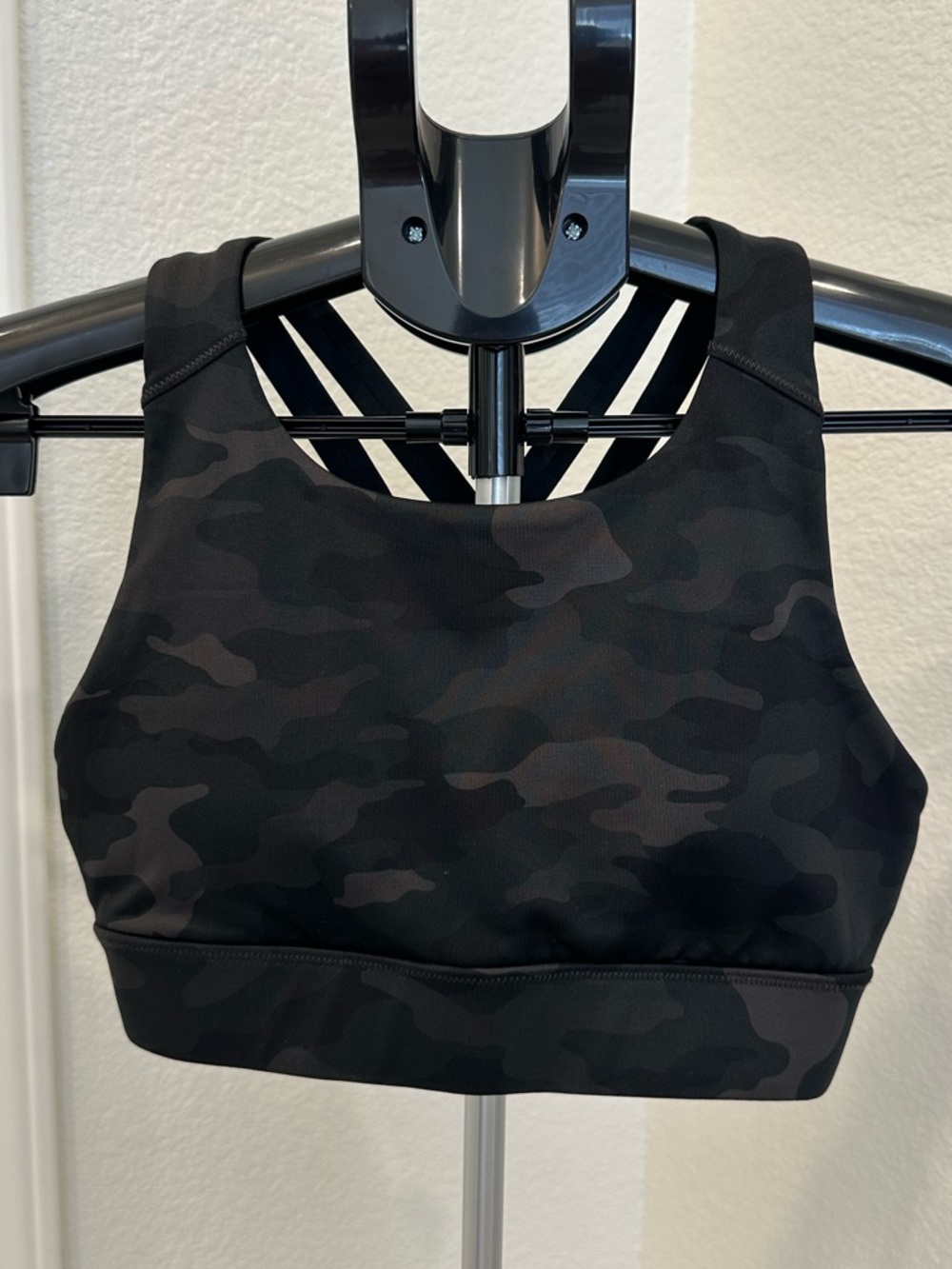 EUC Hylete Black/Grey Camo Essence Bra size S